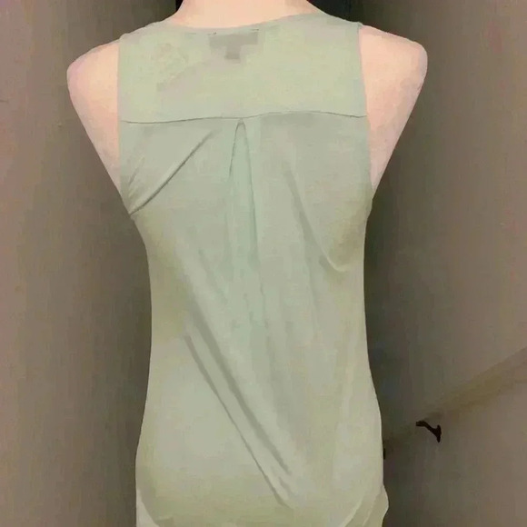 NWT Express zip tank XS - Picture 6 of 7